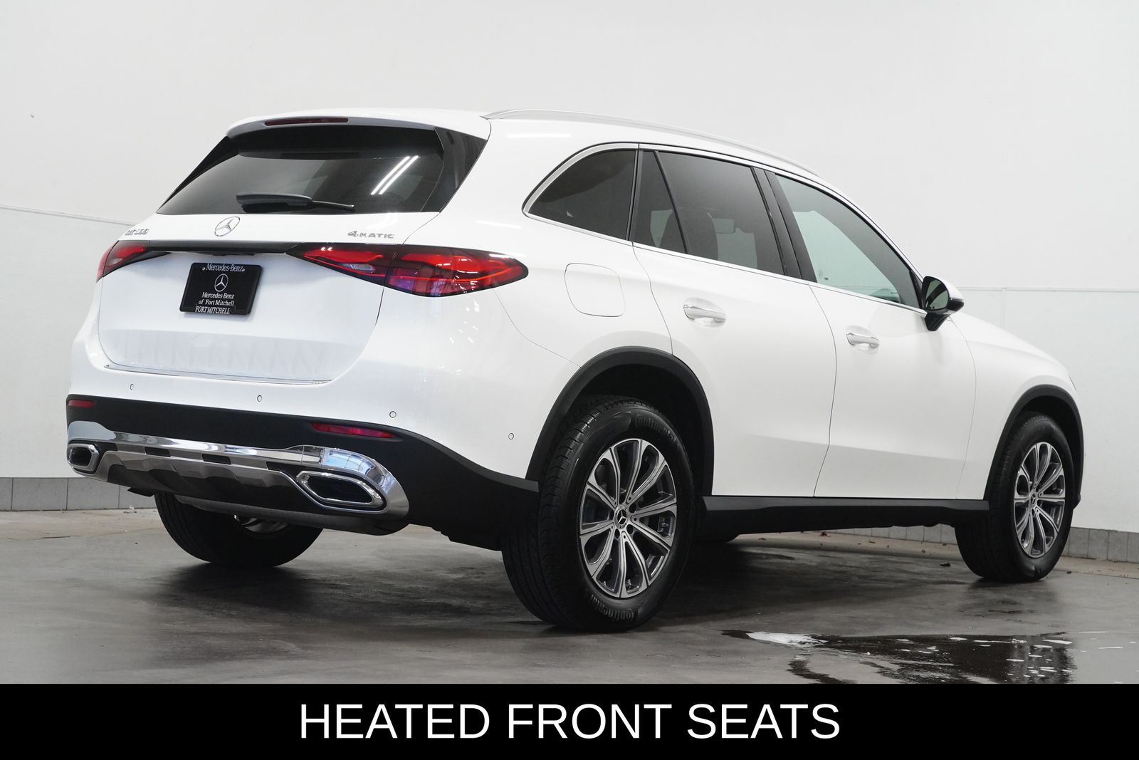 2025 Mercedes Benz GLC 300 4MATIC photo 3