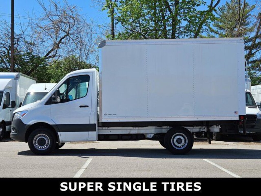 New 2024 Mercedes-Benz Sprinter 3500 XD Chassis Cab Chassis 144 WB Truck 144" WB RWD