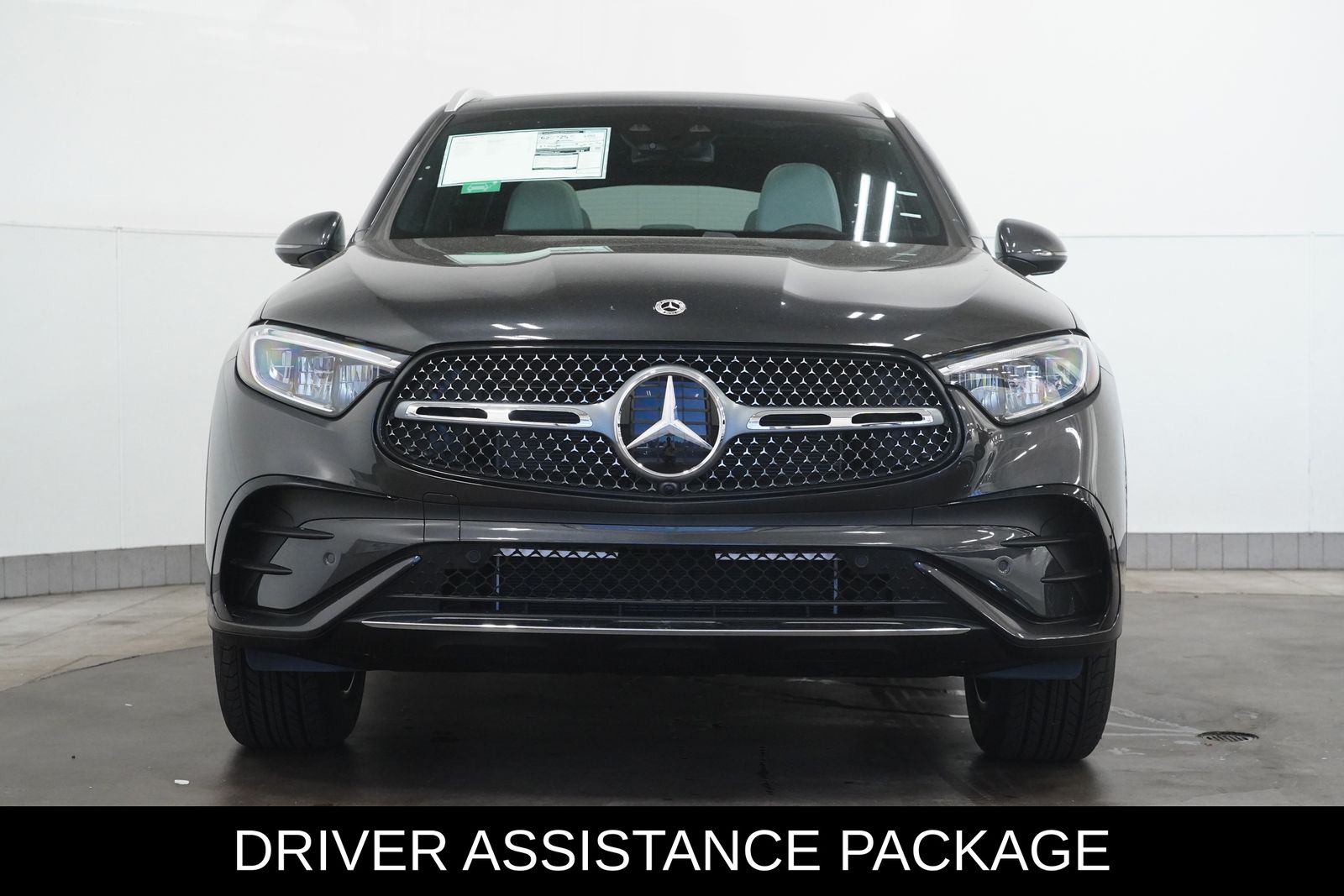 2026 Mercedes Benz GLC 350e 4MATIC photo 3
