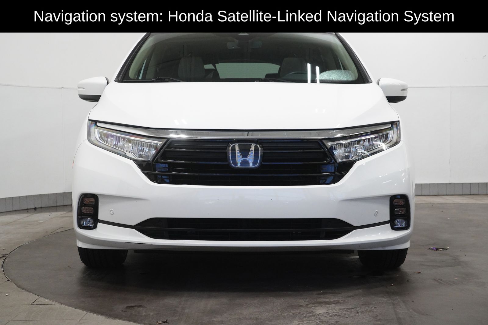 2023 Honda Odyssey Touring photo 3