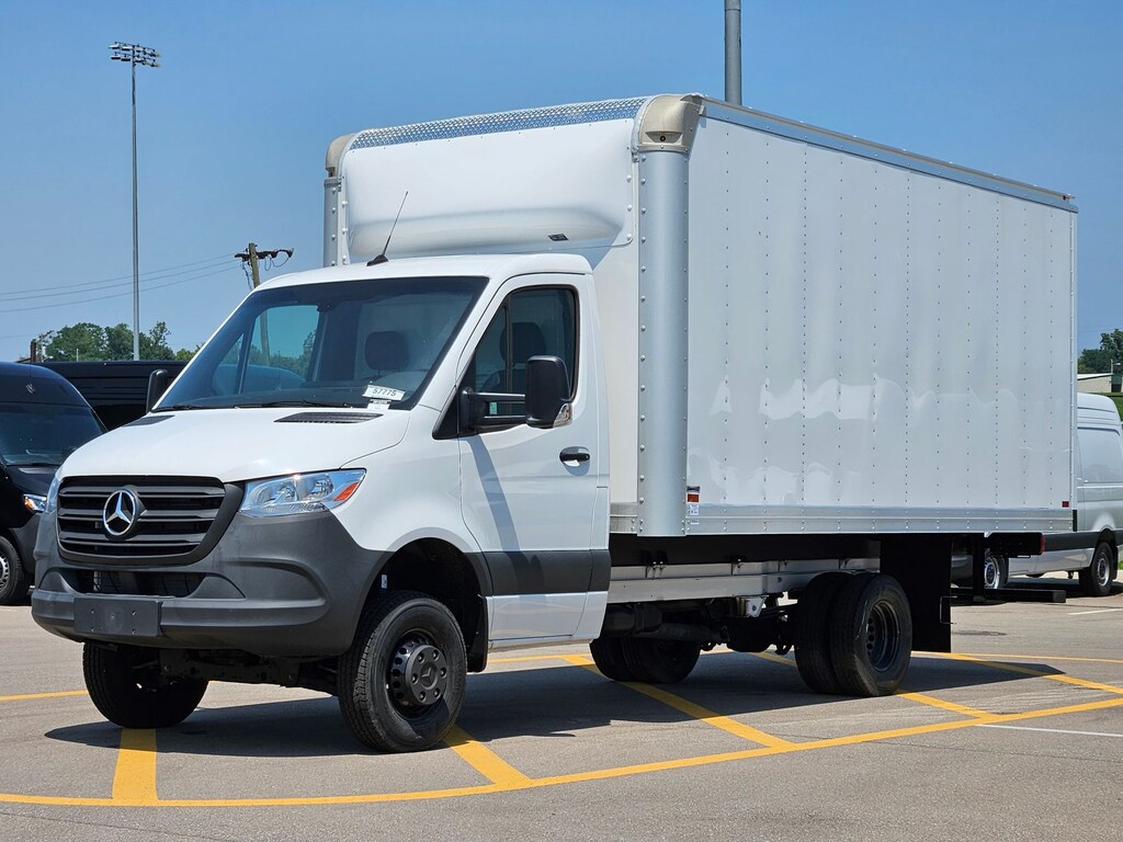 New 2024 Mercedes-Benz Sprinter 3500 XD Chassis Cab Chassis 170 WB Truck 170" WB AWD