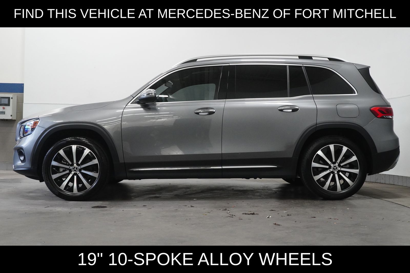 2023 Mercedes Benz GLB 250 photo 4