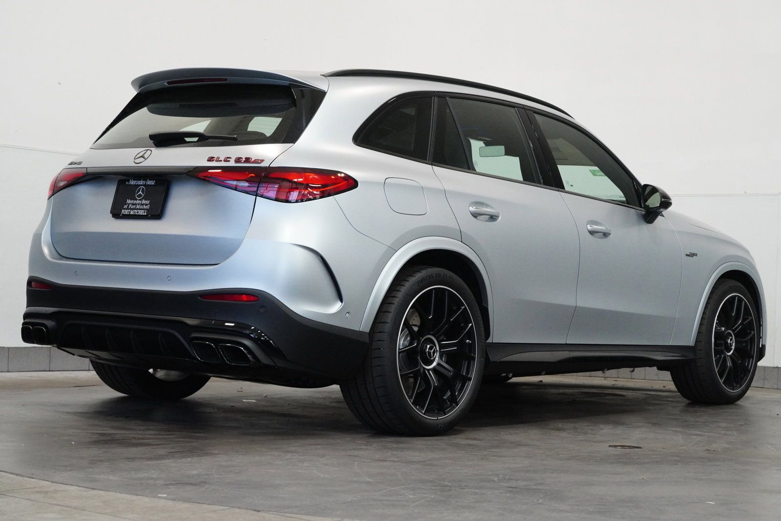 2025 Mercedes Benz GLC AMG 63 S E PERFORMANCE photo 4