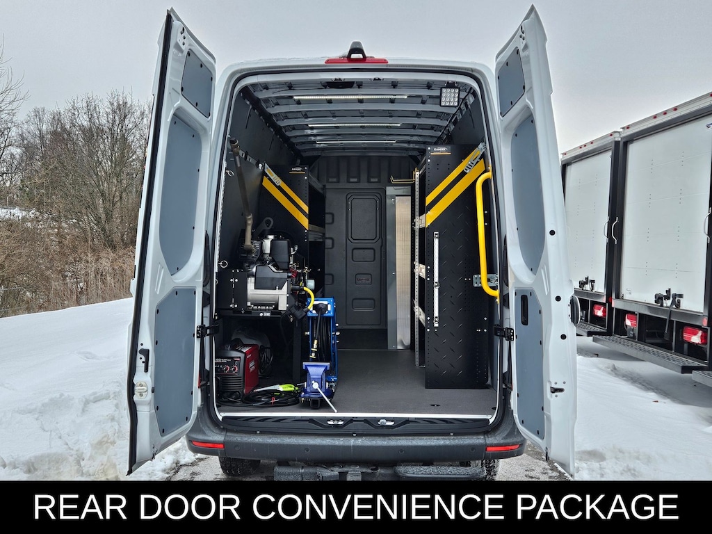 New 2024 Mercedes-Benz Sprinter 2500 Van