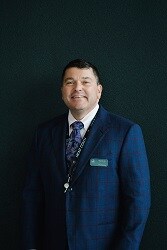 Staff member Don Paparella from ID_2b9970e3dff5