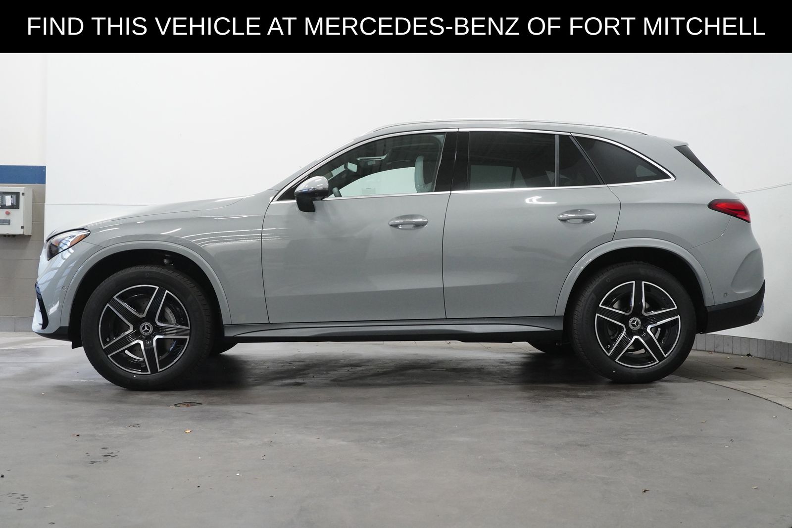 2026 Mercedes Benz GLC 300 4MATIC photo 4