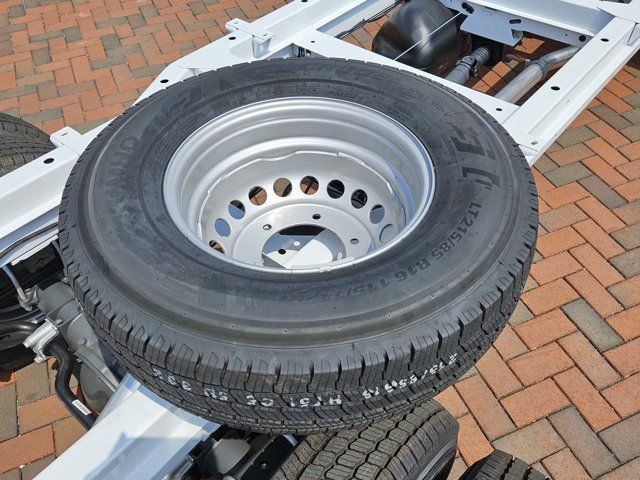 2024 Mercedes-Benz Sprinter Cab Chassis Base - Photo 11