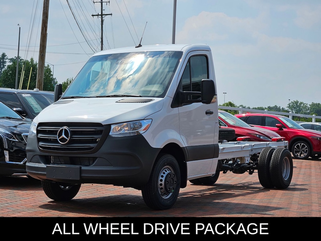 New 2024 Mercedes-Benz Sprinter 3500 XD Chassis Cab Chassis 170 WB Truck 170" WB AWD