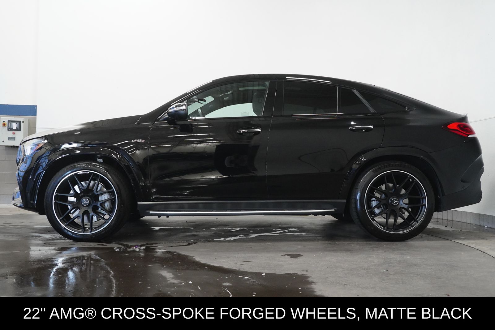 2022 Mercedes Benz GLE AMG 53 4MATIC photo 3