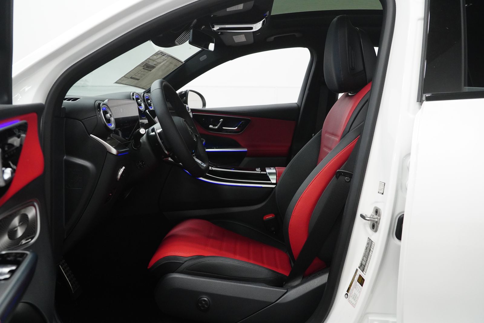 2026 Mercedes Benz GLC 43 AMG photo 2