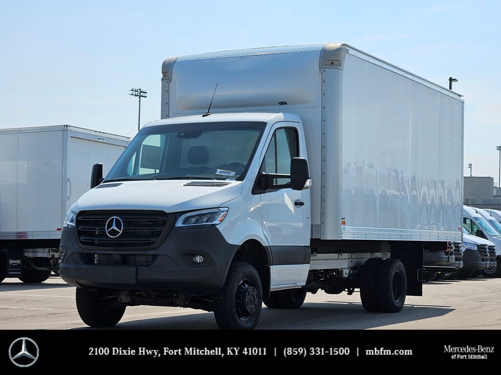 New 2024 Mercedes-Benz Sprinter 3500 XD Chassis Cab Chassis 170 WB Truck 170" WB AWD