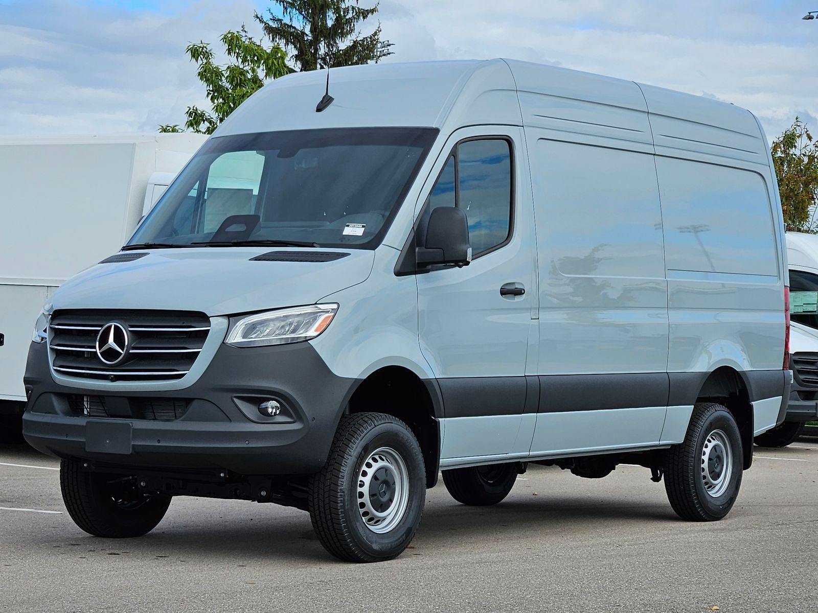2025 Mercedes-Benz Sprinter Cargo Van Base's photo