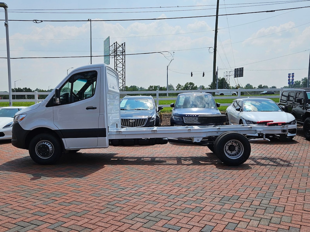 New 2024 Mercedes-Benz Sprinter 3500 XD Chassis Cab Chassis 170 WB Truck 170" WB AWD
