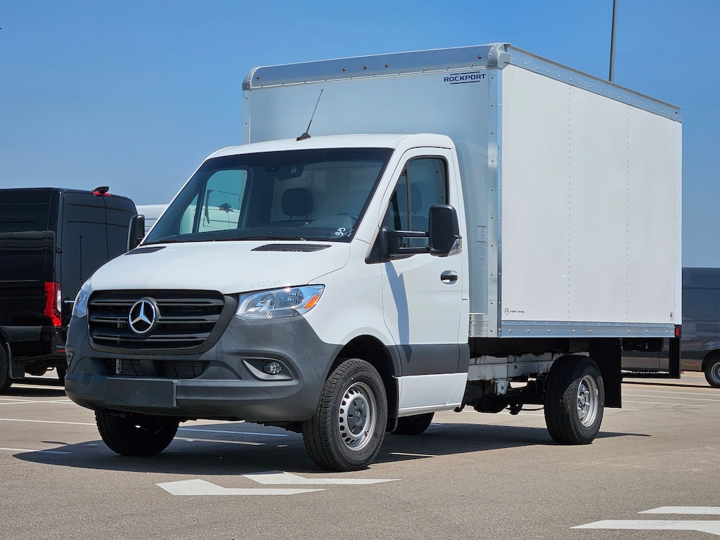 New 2024 Mercedes-Benz Sprinter 3500 XD Chassis Cab Chassis 144 WB Truck 144" WB RWD