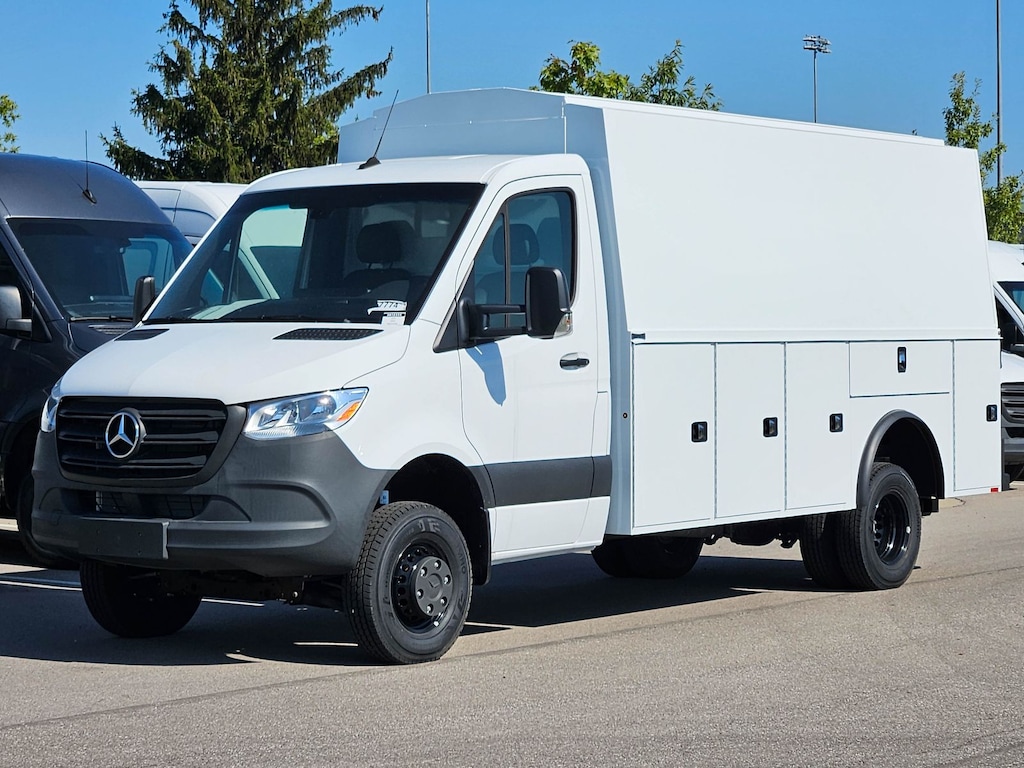 New 2024 Mercedes-Benz Sprinter 3500 XD Chassis Cab Chassis 170 WB Truck 170" WB AWD