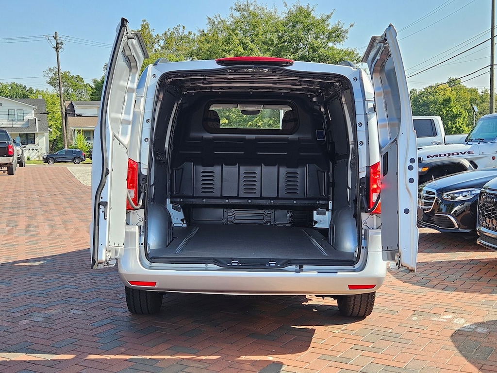 Certified 2023 Mercedes-Benz Metris Standard Roof 126 Wheelbase Van