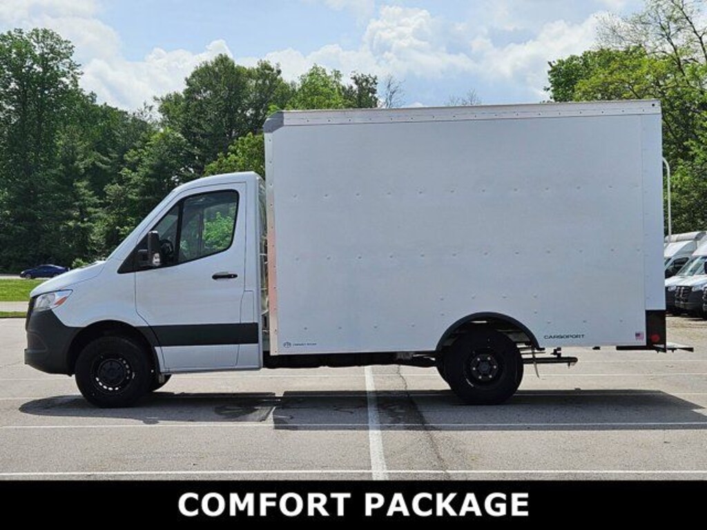 New 2024 Mercedes-Benz Sprinter 3500 XD Chassis Cab Chassis 144 WB Truck 144" WB RWD