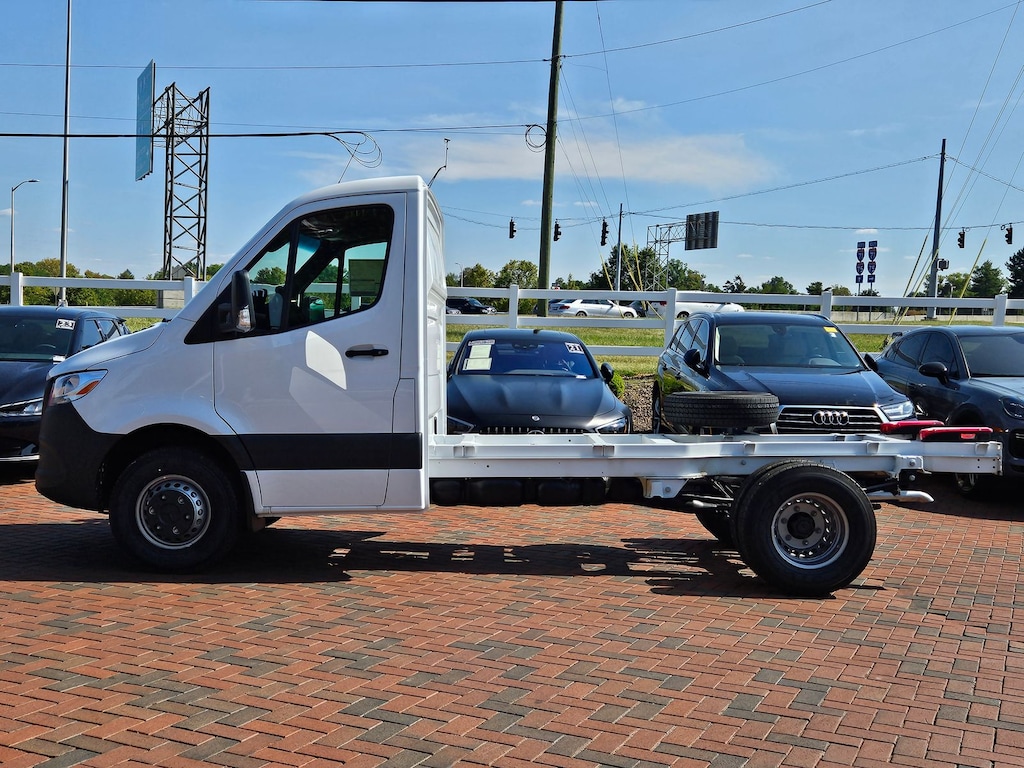 New 2024 Mercedes-Benz Sprinter 3500 XD Chassis Cab Chassis 144 WB Truck 144" WB AWD