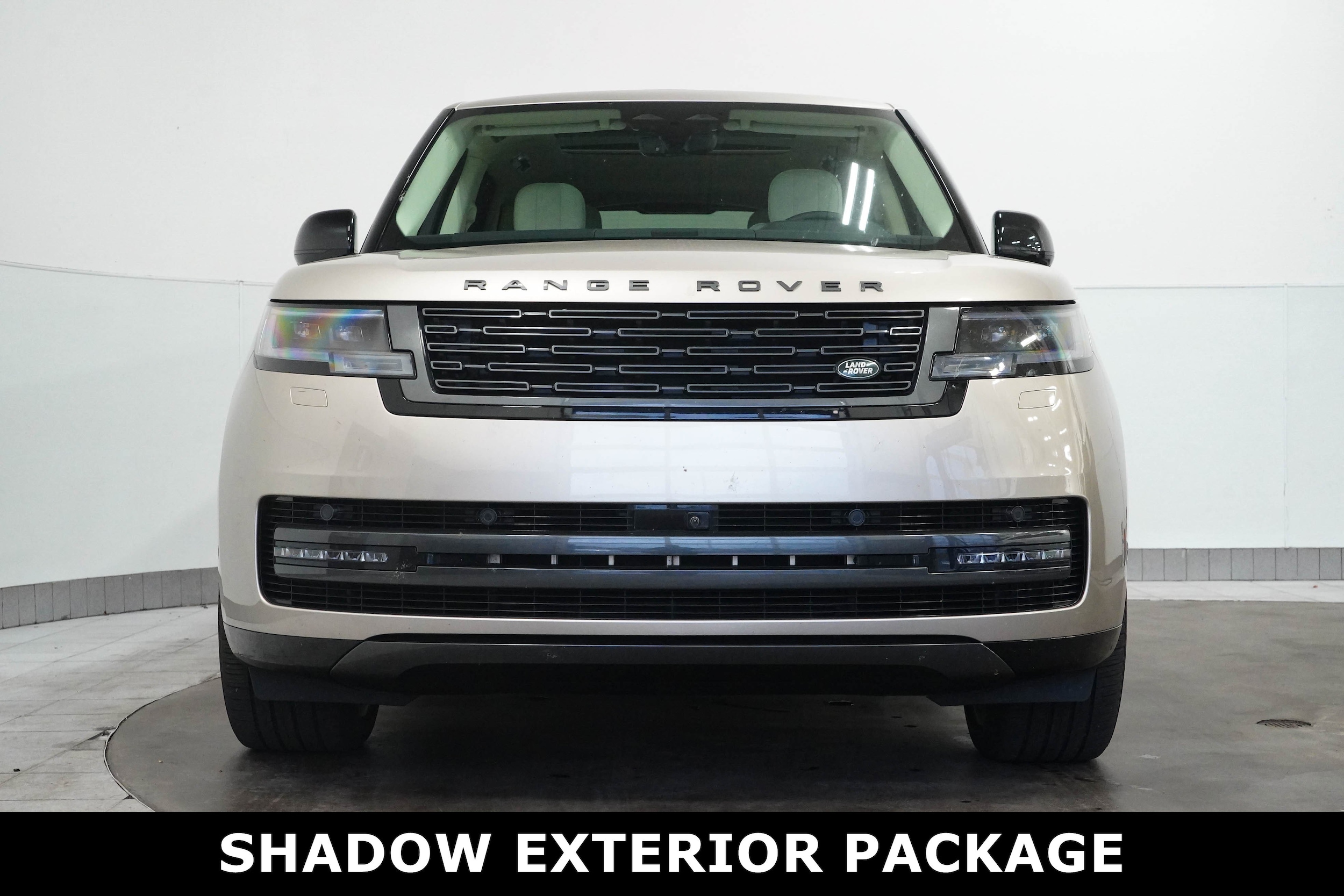Used 2024 Land Rover Range Rover SE with VIN SALKP9E99RA249106 for sale in Fort Mitchell, KY