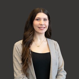 Staff member Olivia H from ID_c27b48b51d71