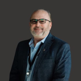 Staff member Rob Lewis from ID_a5901e292310