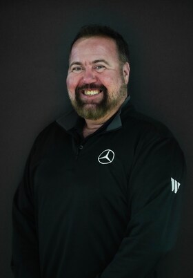Staff member Bennie Barcroft from ID_ce51825e144f