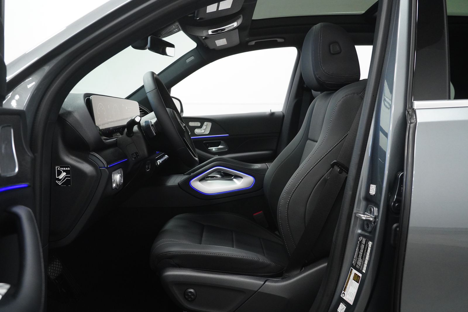 2026 Mercedes Benz GLE 350 4MATIC photo 2