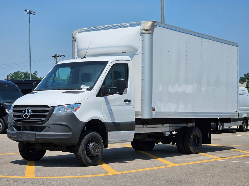 New 2024 Mercedes-Benz Sprinter 3500 XD Chassis Cab Chassis 170 WB Truck 170" WB AWD