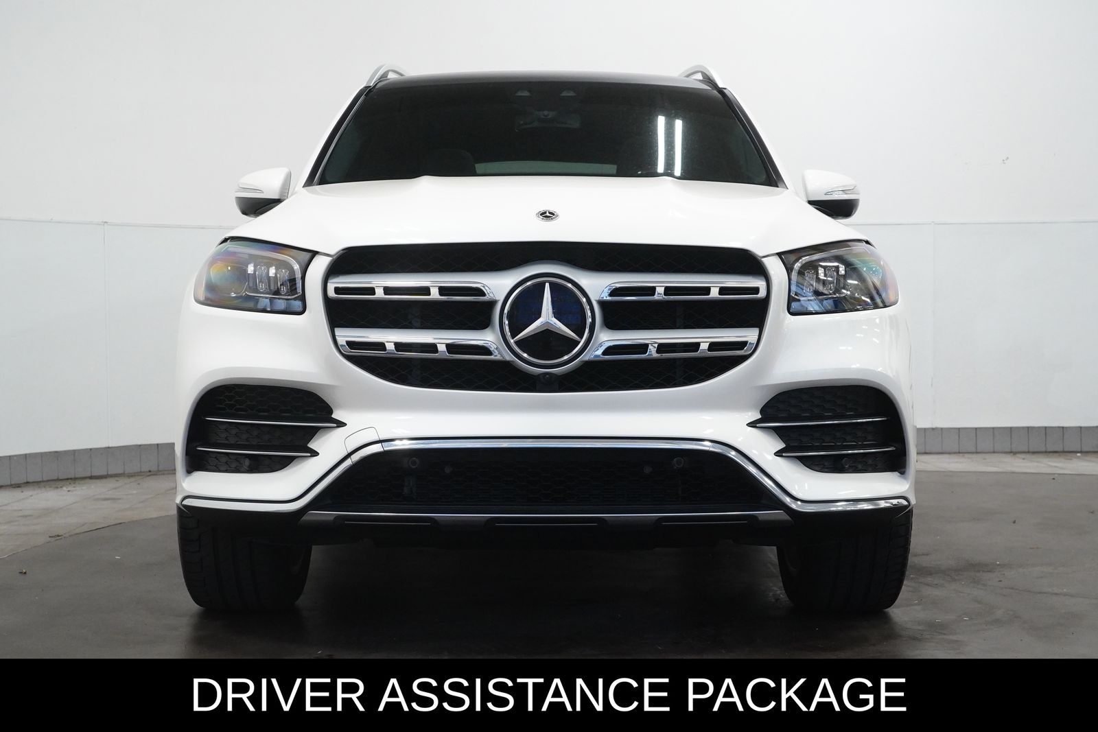2023 Mercedes Benz GLS 450 4MATIC photo 3
