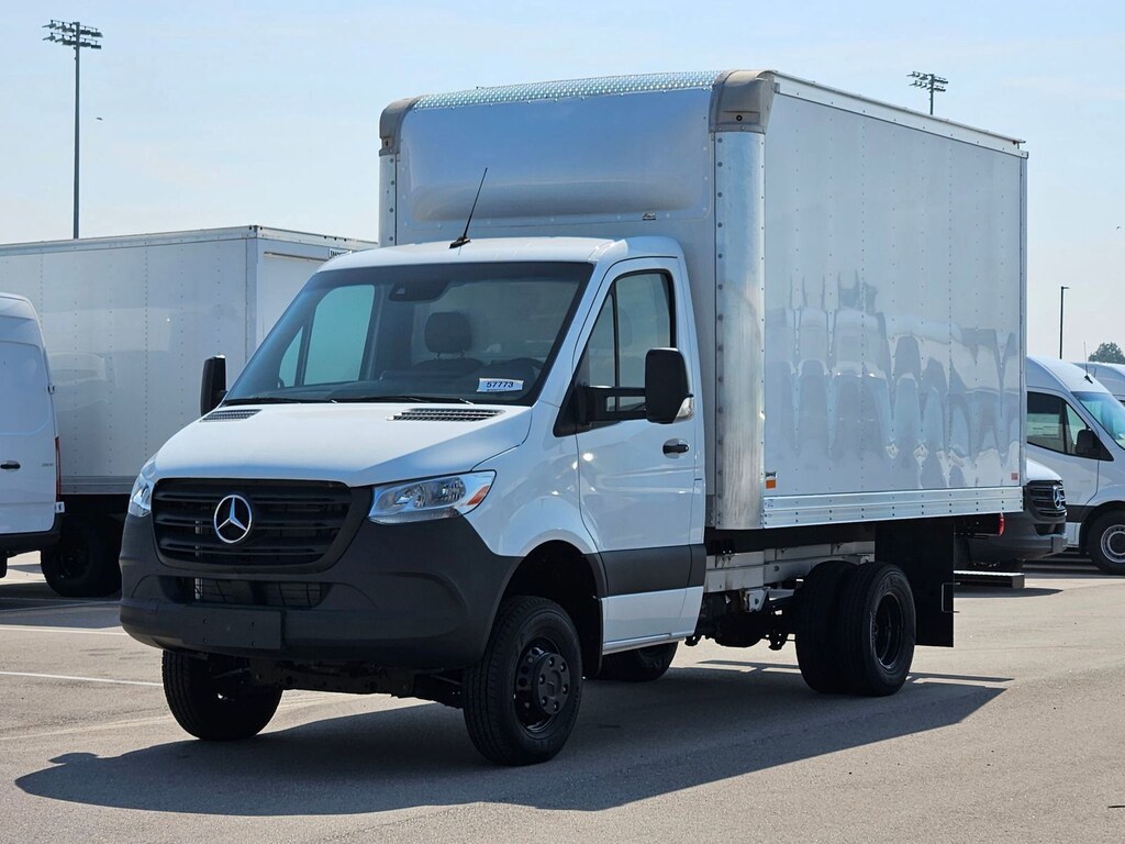 New 2024 Mercedes-Benz Sprinter 3500 XD Chassis Cab Chassis 144 WB Truck 144" WB AWD