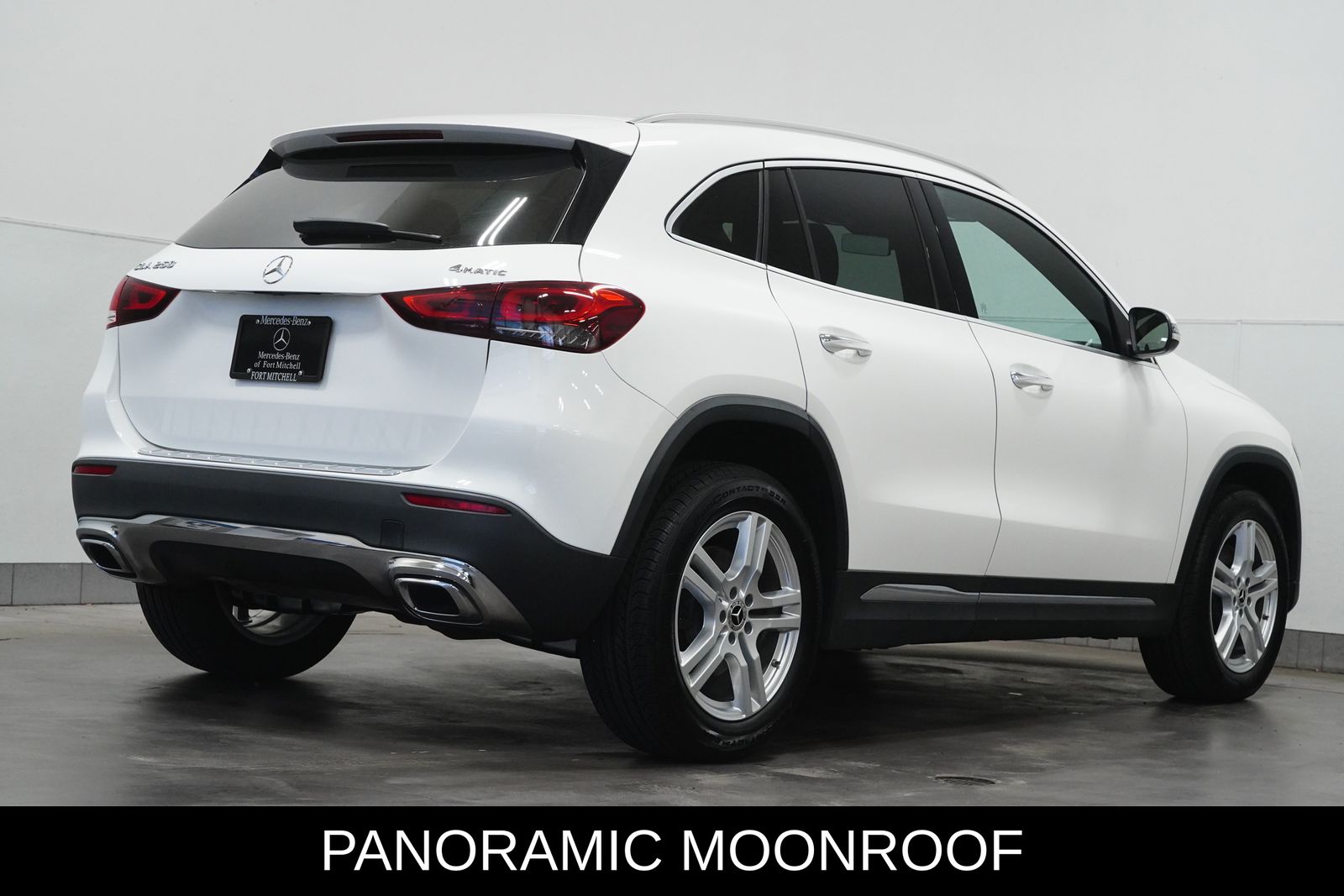 2021 Mercedes Benz GLA 250 4MATIC photo 2