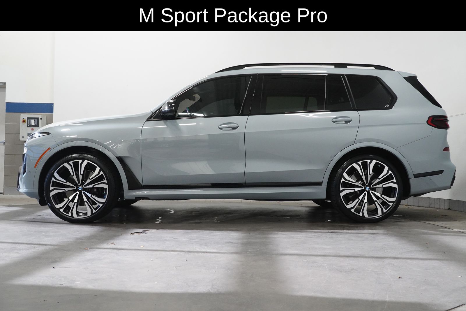 2024 Bmw X7 M60i photo 2