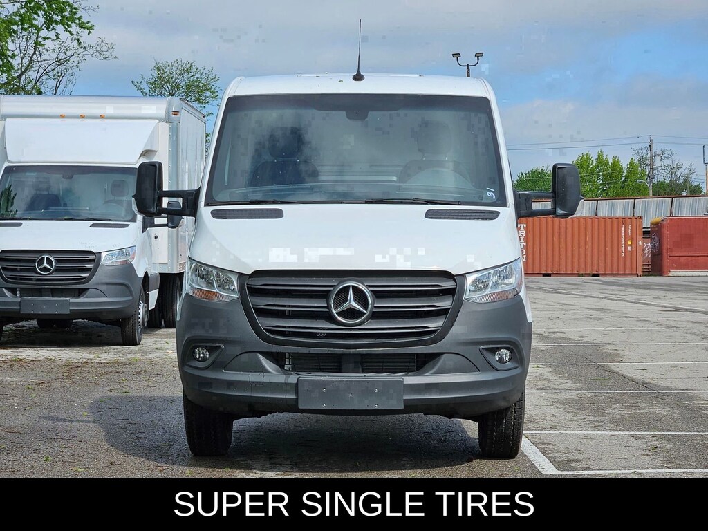 New 2024 Mercedes-Benz Sprinter 3500 XD Chassis Cab Chassis 144 WB Truck 144" WB RWD