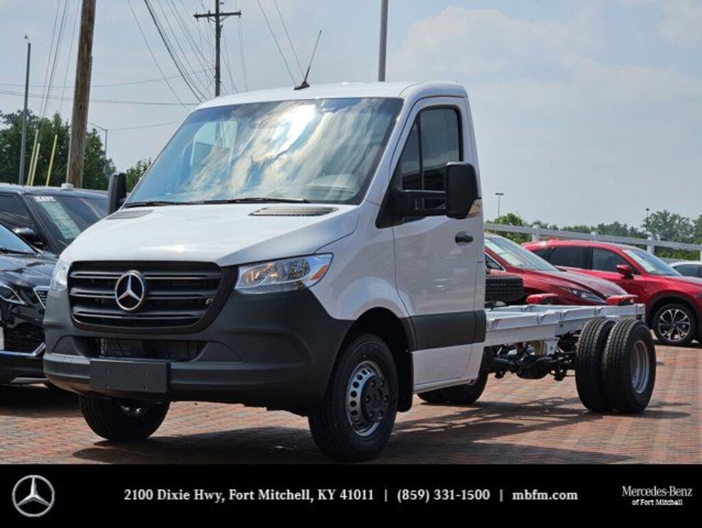 New 2024 Mercedes-Benz Sprinter 3500 XD Chassis Cab Chassis 170 WB Truck 170" WB AWD
