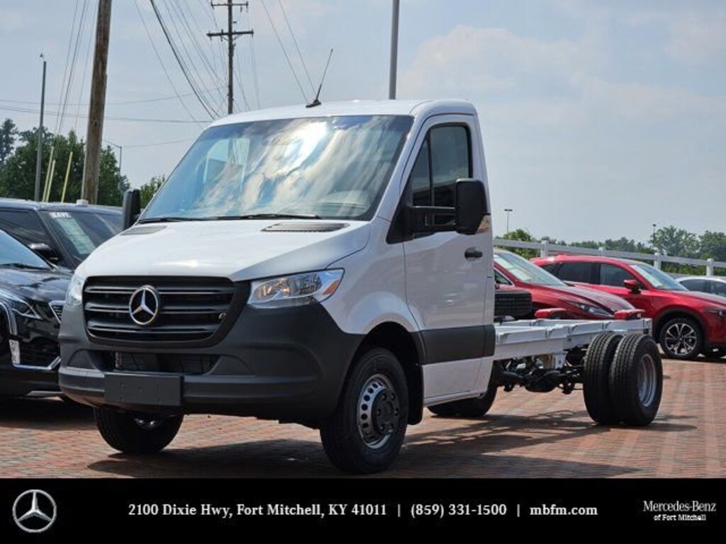 New 2024 Mercedes-Benz Sprinter 3500 XD Chassis Cab Chassis 170 WB Truck 170" WB AWD