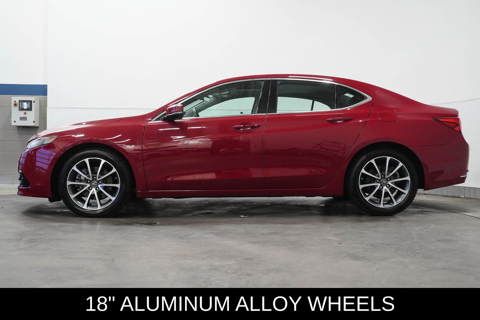 2017 Acura TLX SH-AWD Advance photo 4