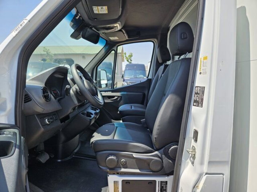 New 2024 Mercedes-Benz Sprinter 3500 XD Chassis Cab Chassis 144 WB Truck 144" WB RWD