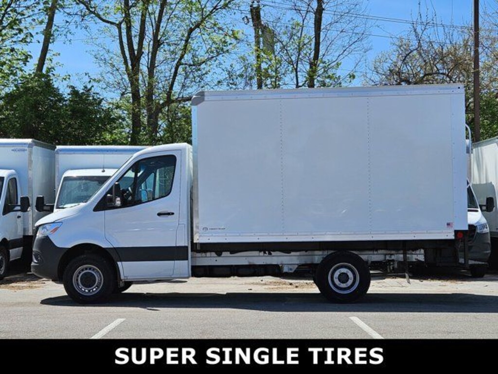 New 2024 Mercedes-Benz Sprinter 3500 XD Chassis Cab Chassis 144 WB Truck 144" WB RWD