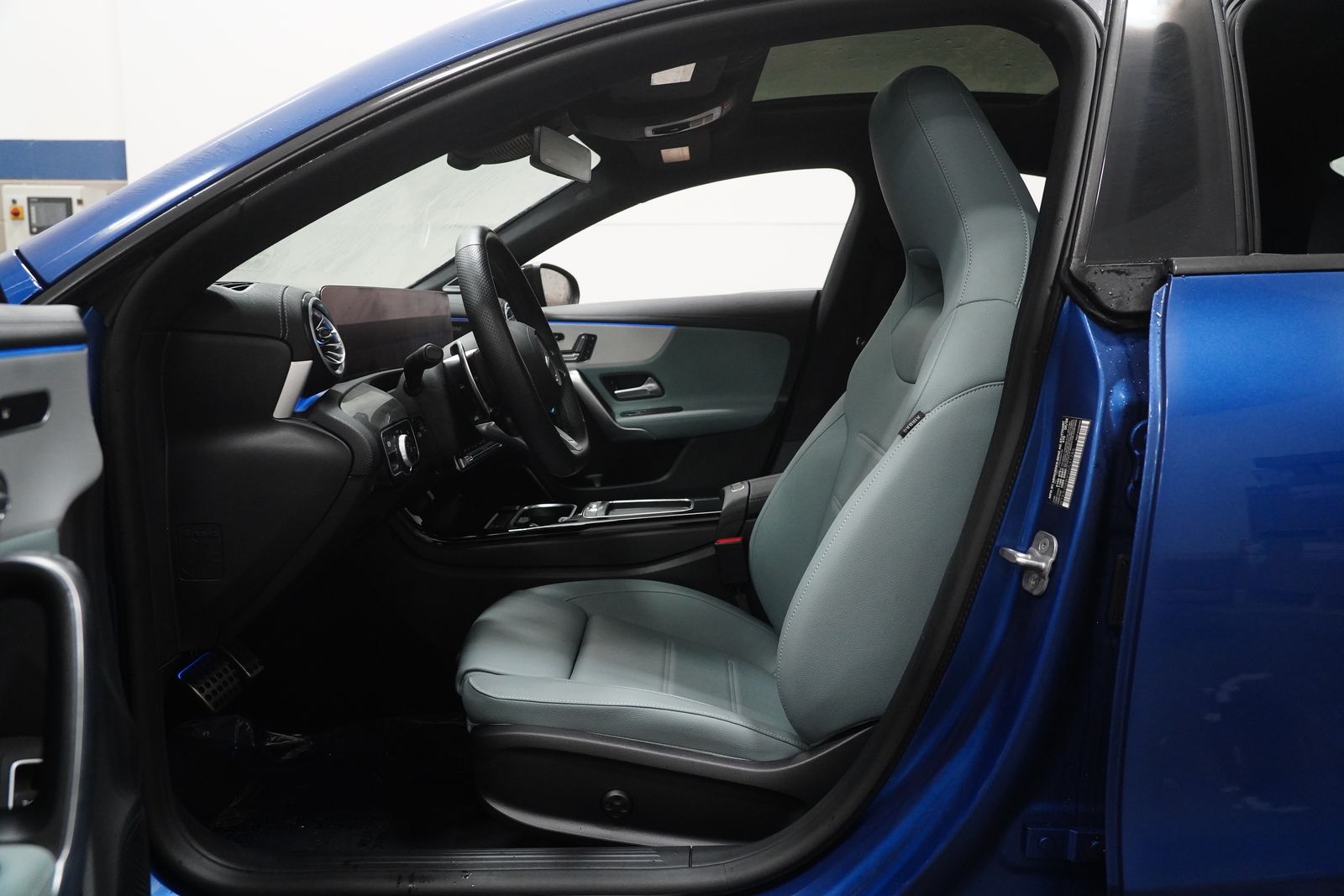 2025 Mercedes Benz CLA AMG 35 4MATIC photo 2