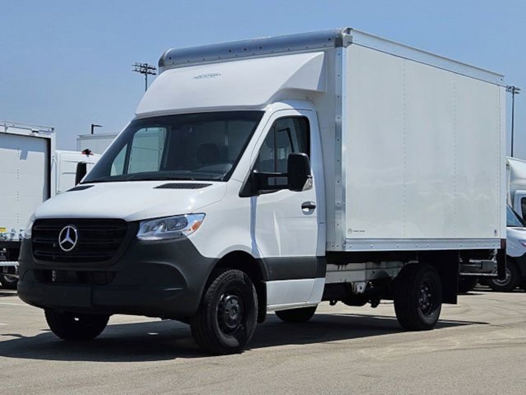 New 2024 Mercedes-Benz Sprinter 3500 XD Chassis Cab Chassis 144 WB Truck 144" WB RWD