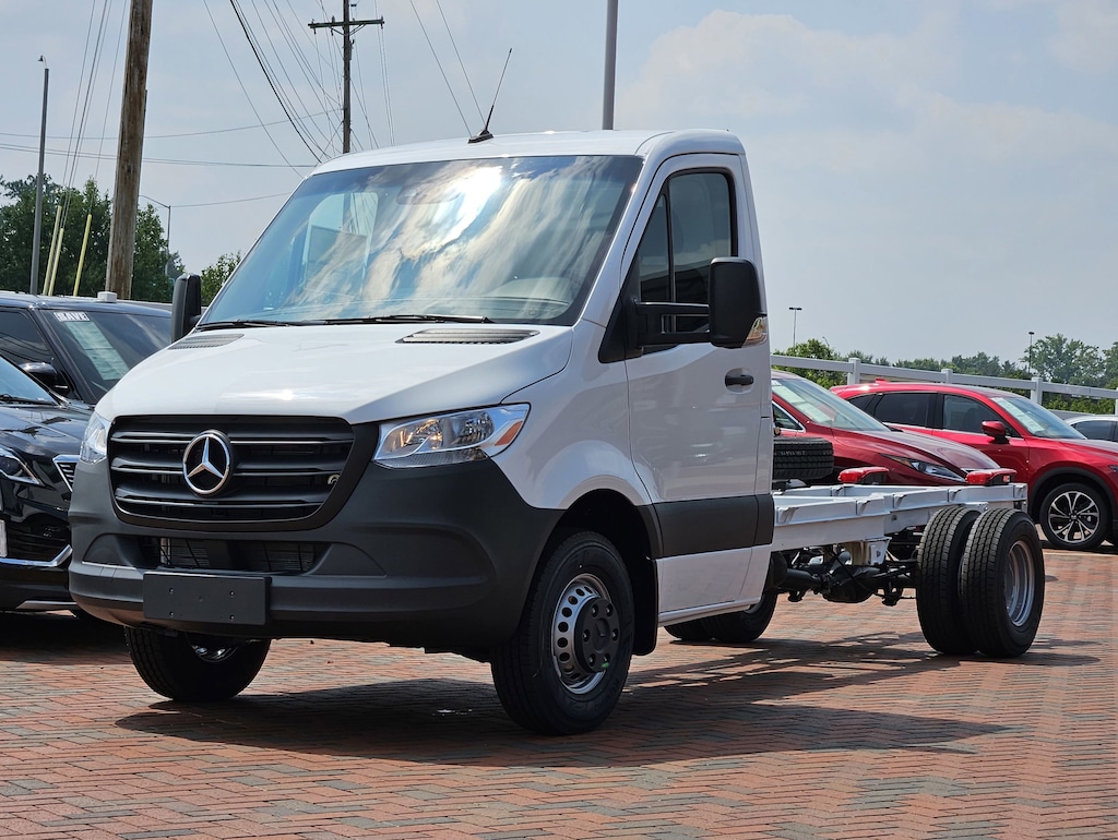 New 2024 Mercedes-Benz Sprinter 3500 XD Chassis Cab Chassis 170 WB Truck 170" WB AWD