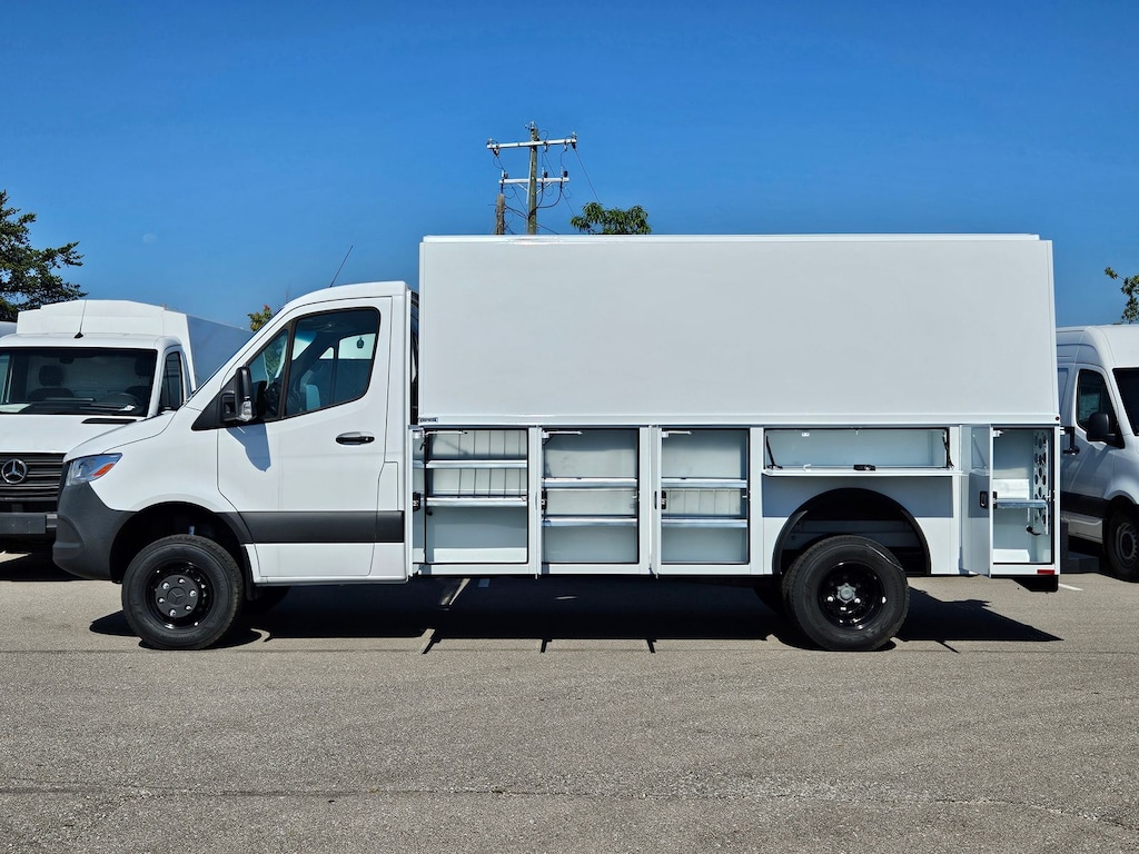 New 2024 Mercedes-Benz Sprinter 3500 XD Chassis Cab Chassis 170 WB Truck 170" WB AWD