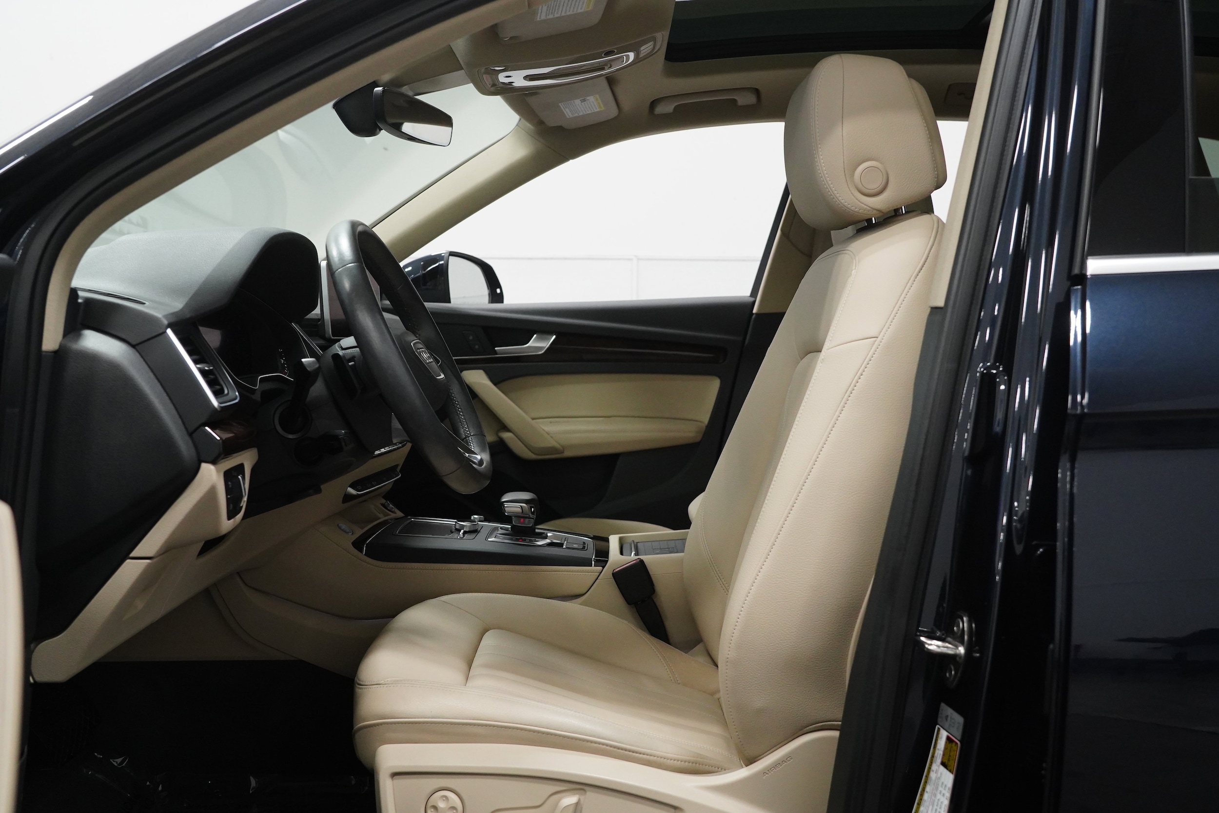 Used 2019 Audi Q5 Premium Plus with VIN WA1BNAFY7K2130906 for sale in Fort Mitchell, KY