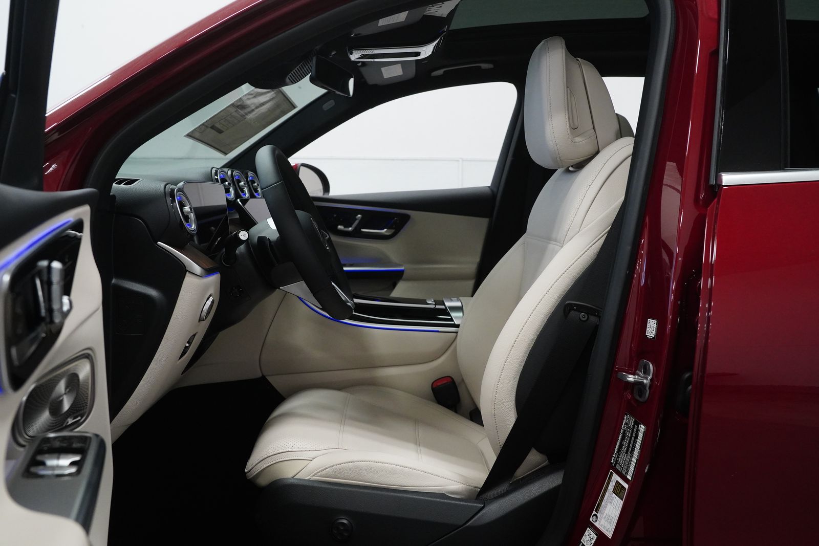 2026 Mercedes Benz GLC 300 4MATIC photo 2