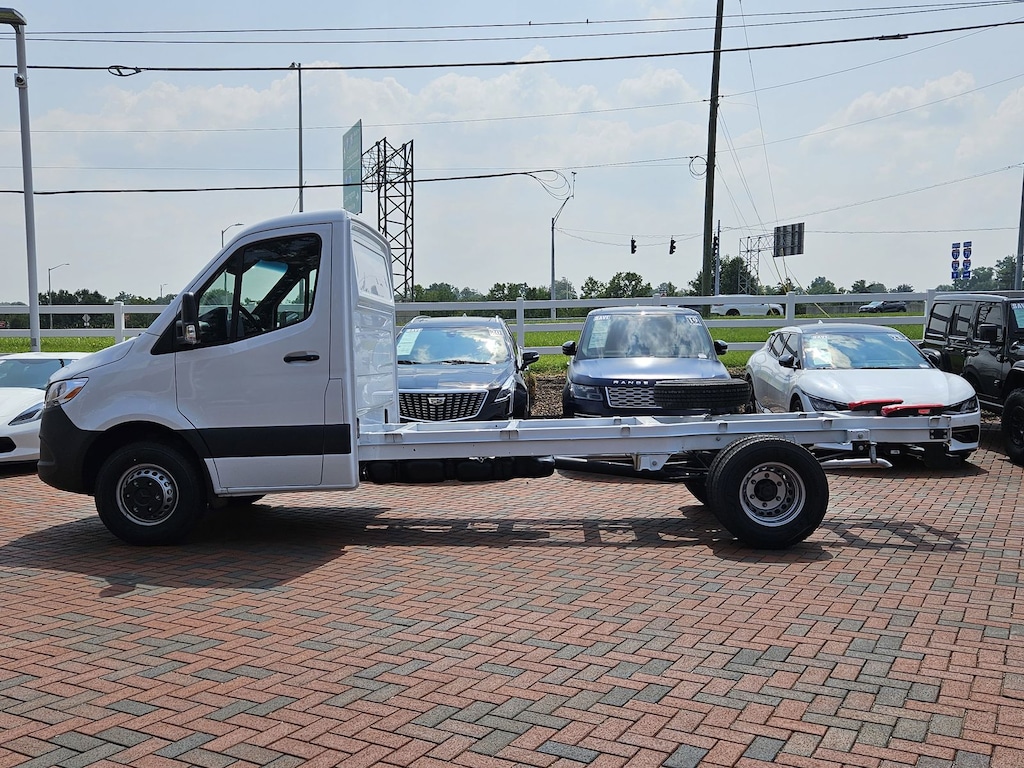 New 2024 Mercedes-Benz Sprinter 3500 XD Chassis Cab Chassis 170 WB Truck 170" WB AWD