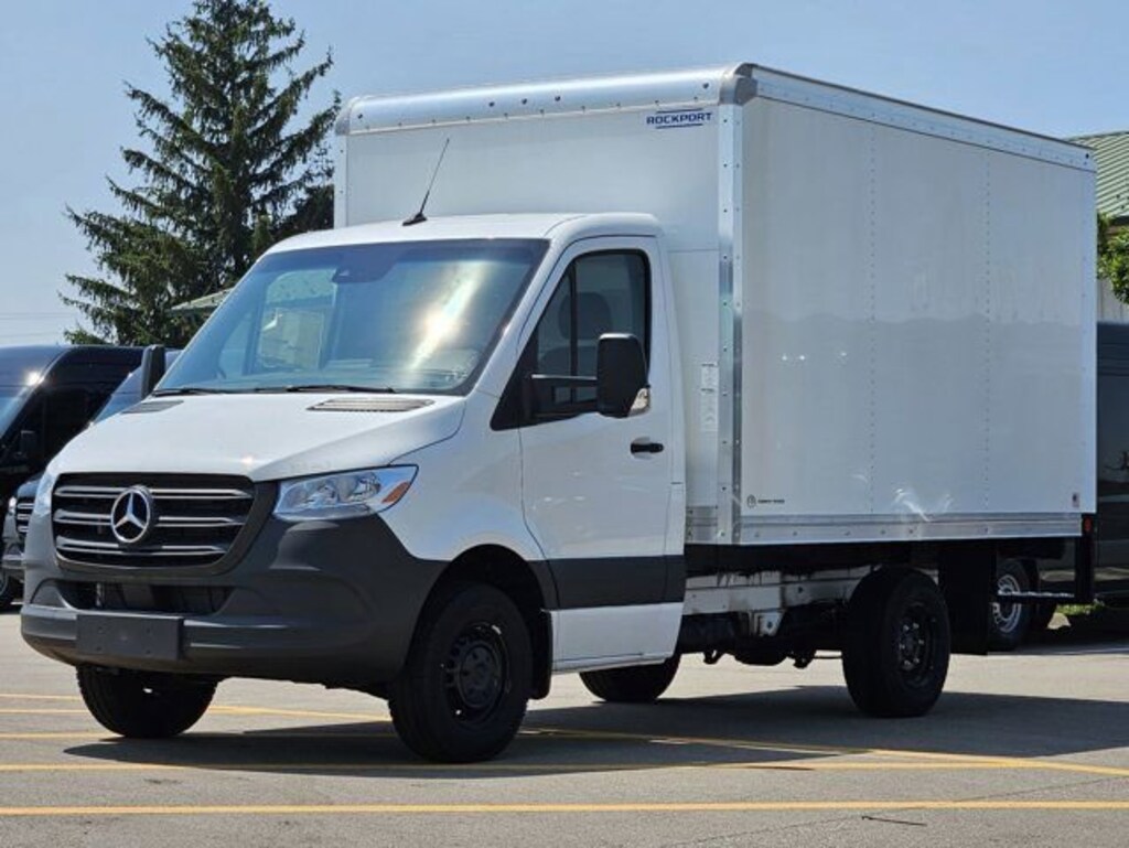 New 2024 Mercedes-Benz Sprinter 3500 XD Chassis Cab Chassis 144 WB Truck 144" WB RWD