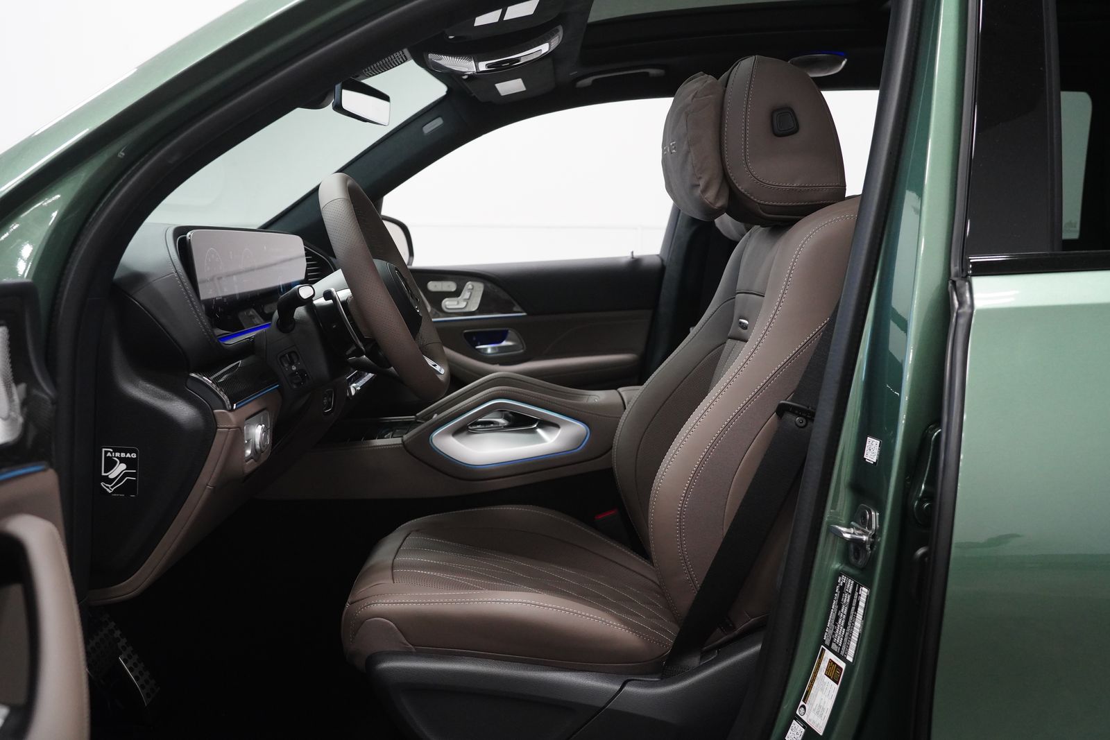2026 Mercedes Benz GLS 63 AMG photo 2