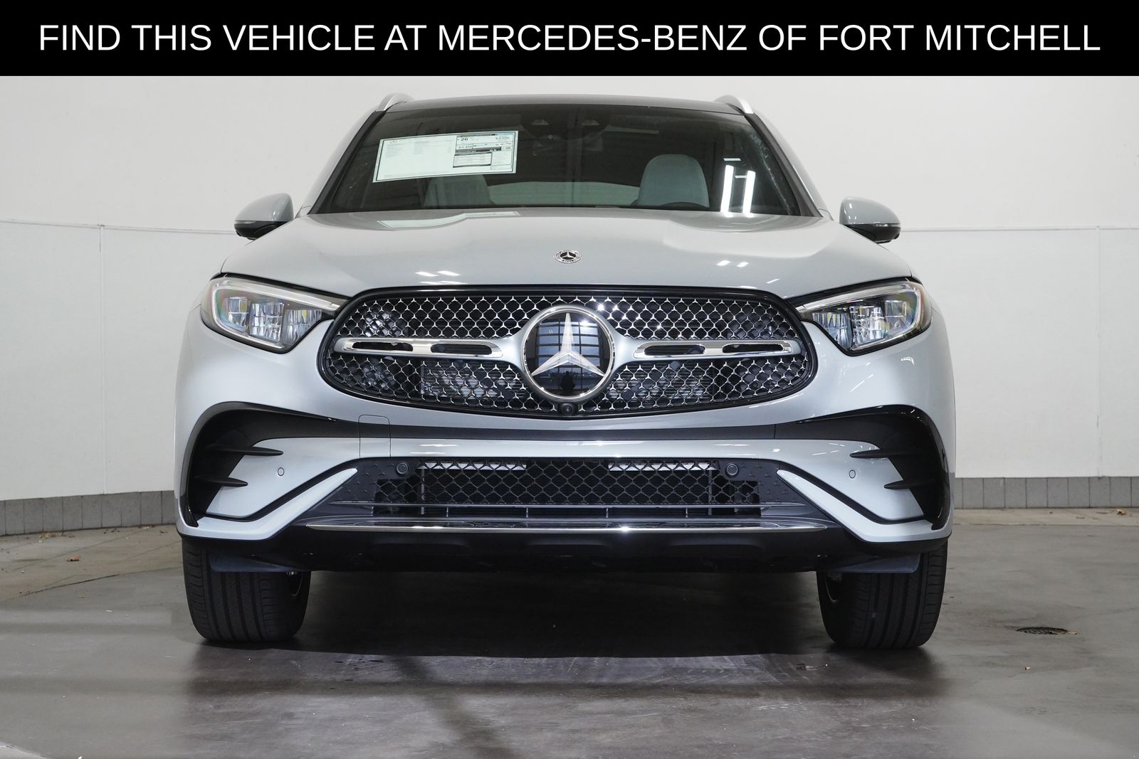 2026 Mercedes Benz GLC 300 4MATIC photo 3