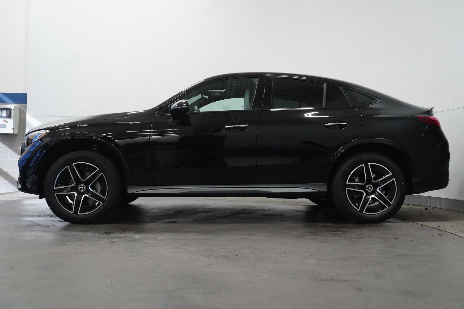 2026 Mercedes Benz GLC 300 Coupe photo 2