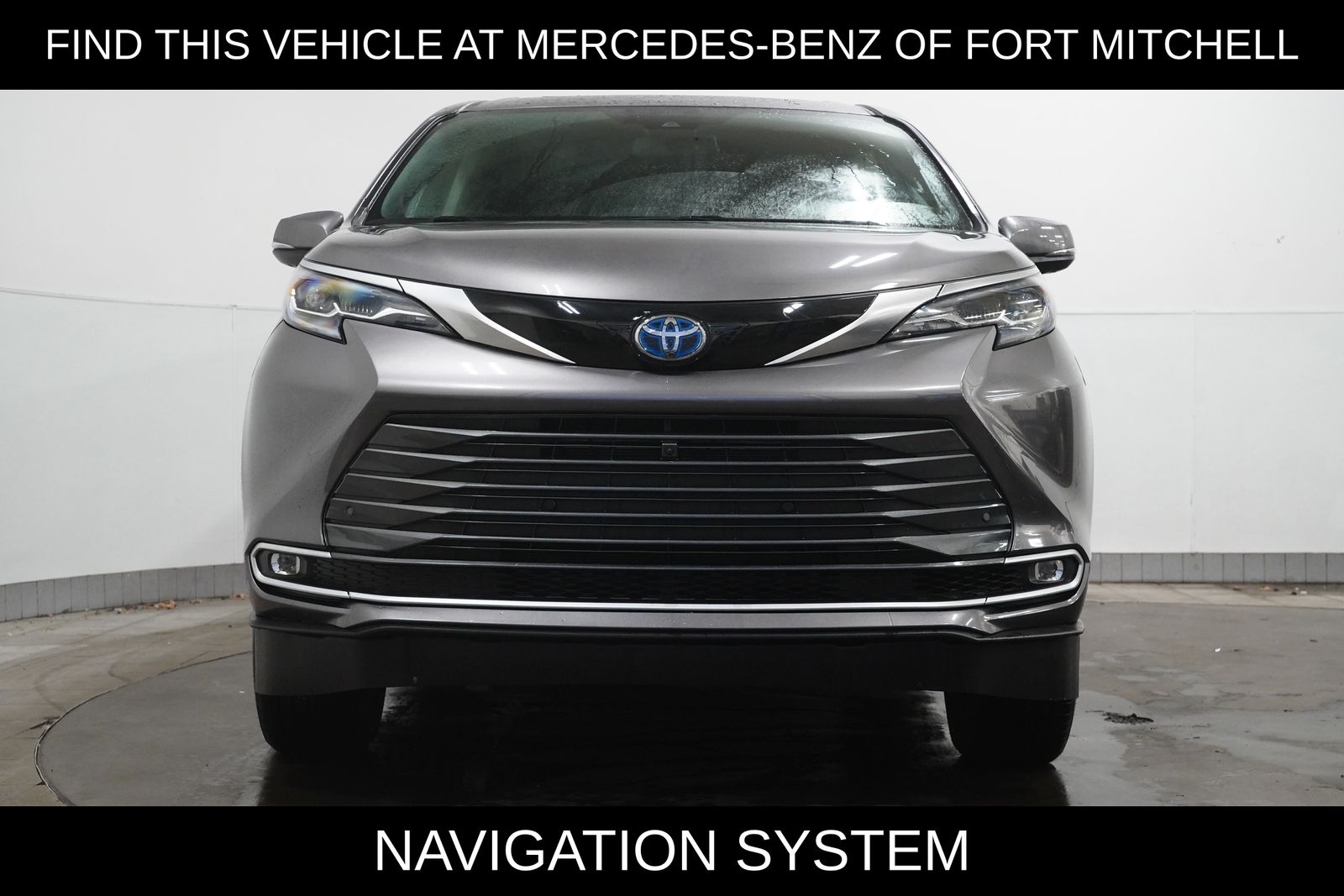 2024 Toyota Sienna Platinum photo 4